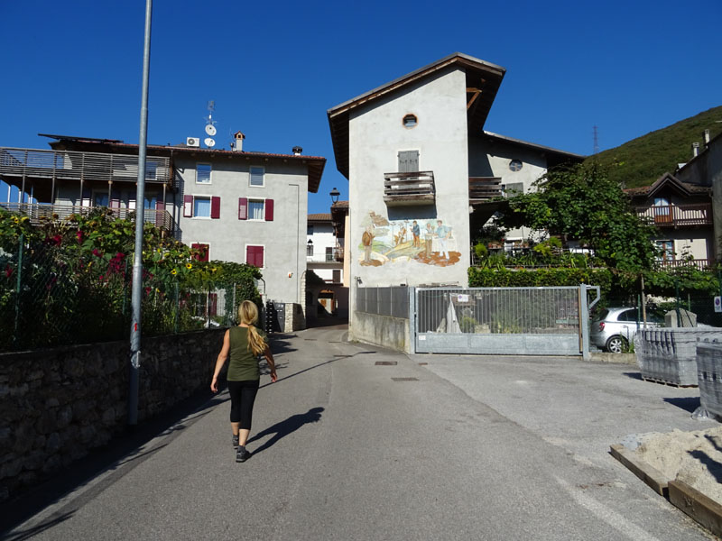 Giro del Monteghello -  sentiero F1 (Rovereto)